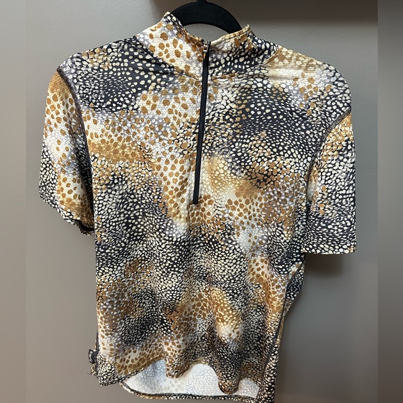 KERRITS | Women’s Large Ice Fil Lite Short Sleeve Print Shirt - Picture 2 of 8